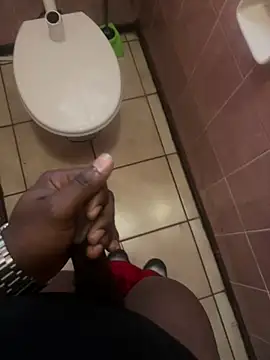 ZeusBlackDick online show from May 2026 05:01:02 AM