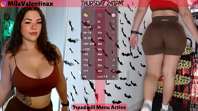 MilaValentina online show from October 2025 06:39:01 PM