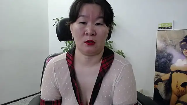 Akira xx online show from November 2025 02:43:01 AM