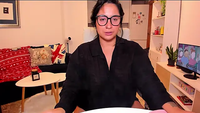 Snapshot of DannaaMeliza chatting on January 2026 08:32:02 PM DannaaMeliza online show from January 2026 08:32:02 PM