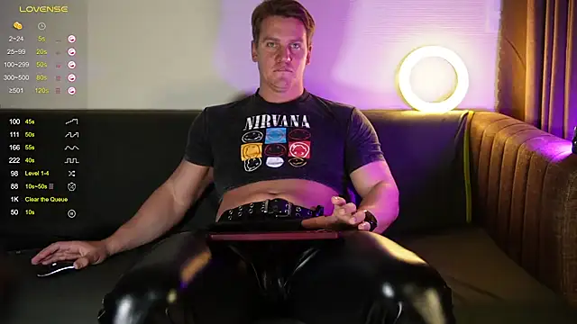 SteeveMuscle online show from December 2024 03:02:02 AM