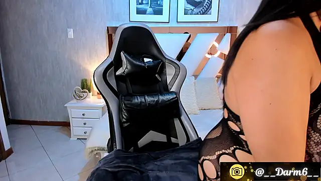 Snapshot of Lia_Simons chatting on October 2025 03:15:01 AM Lia Simons online show from October 2025 03:15:01 AM