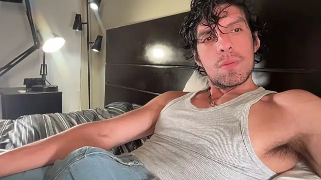 beranco19 online show from February 2026 02:07:02 AM