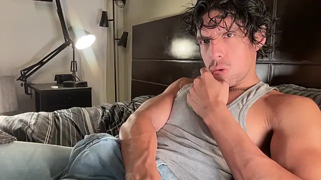 beranco19 online show from February 2026 12:09:01 AM