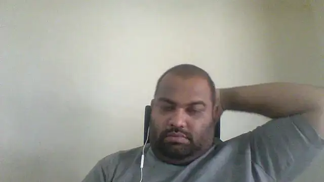 Snapshot of FatCockBoySL chatting on May 2026 03:25:02 AM FatCockBoySL online show from May 2026 03:25:02 AM