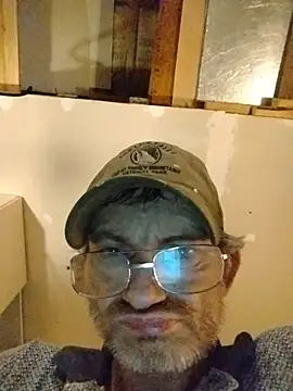 ROBERT0516 online show from March 2026 09:22:02 PM