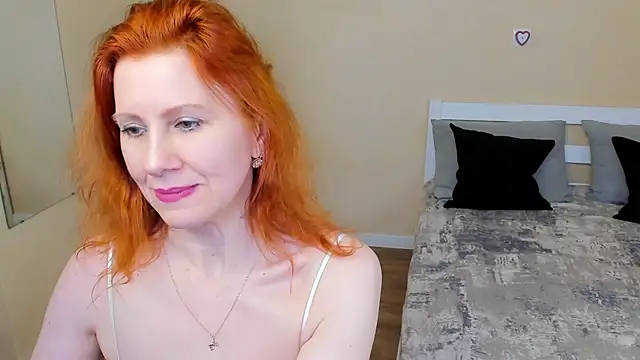 FoxySophia online show from February 2026 04:25:02 PM