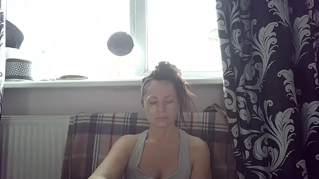 LindaStarS online show from February 2026 05:48:02 AM