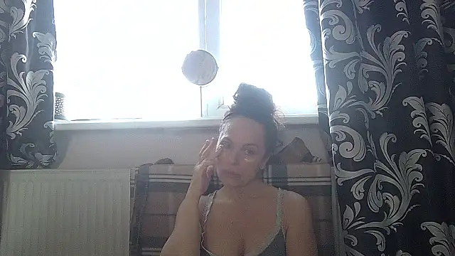 LindaStarS online show from March 2026 05:44:02 AM