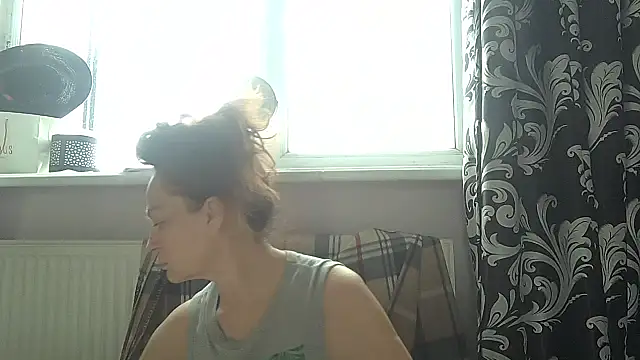 LindaStarS online show from June 2026 06:26:02 AM