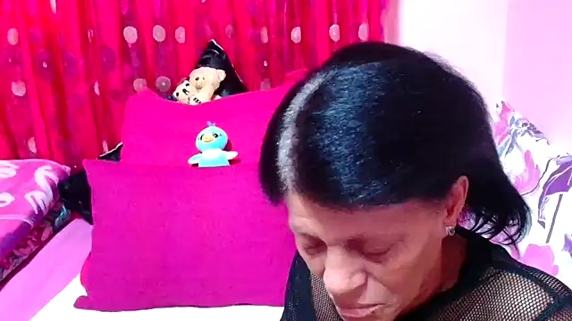 SLUTTYROXY online show from October 2025 06:00:01 AM