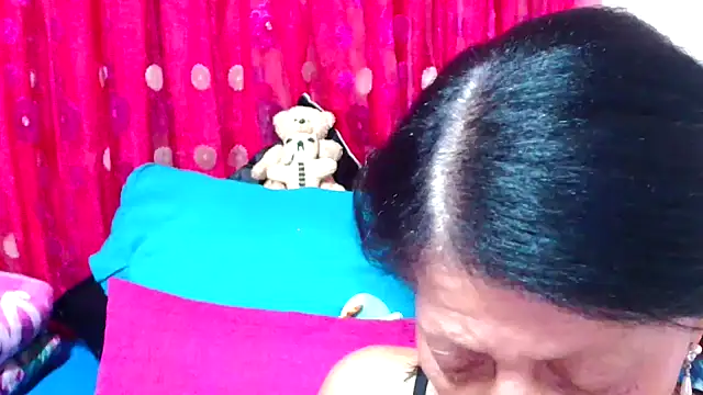 SLUTTYROXY online show from November 2025 05:24:01 AM