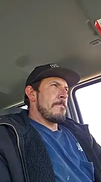 UncutHammer69 online show from March 2025 06:31:01 PM