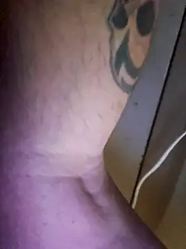 Snapshot of UncutHammer69 chatting on January 2026 07:11:01 PM UncutHammer69 online show from January 2026 07:11:01 PM