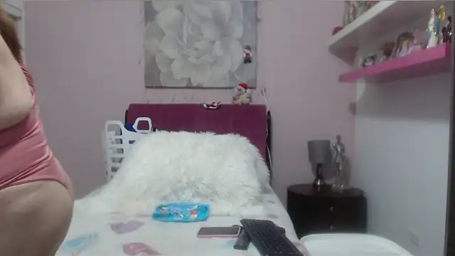 CindyCrawford online show from January 2025 11:05:01 AM