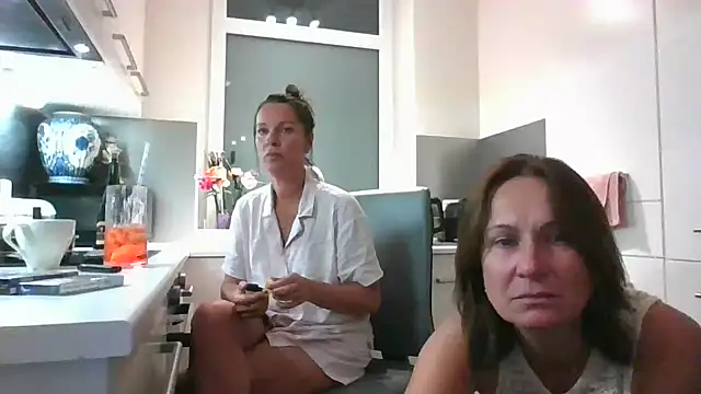 AnnaWaller online show from August 2026 11:07:02 PM
