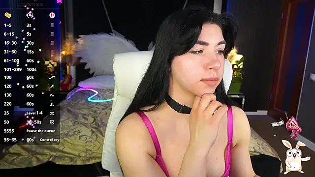 Snapshot of EmilyCandyy chatting on April 2026 06:14:01 AM EmilyCandyy online show from April 2026 06:14:01 AM