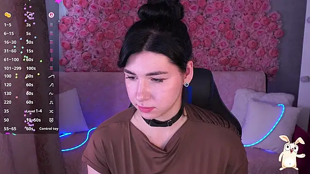 Snapshot of EmilyCandyy chatting on May 2026 06:08:01 AM EmilyCandyy online show from May 2026 06:08:01 AM