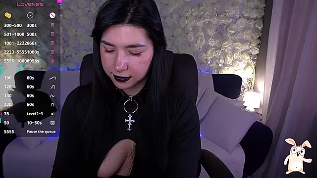 Snapshot of EmilyCandyy chatting on May 2026 06:21:02 AM EmilyCandyy online show from May 2026 06:21:02 AM
