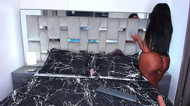 Cammiila online show from September 2025 10:49:01 AM