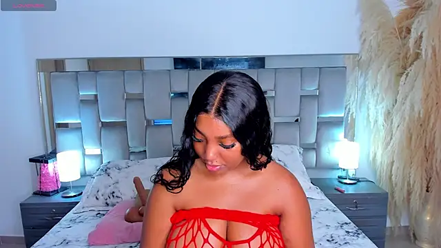 Snapshot of Cammiila chatting on June 2026 03:38:02 PM Cammiila online show from June 2026 03:38:02 PM