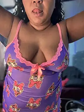 yanza2002 online show from December 2024 10:04:01 PM