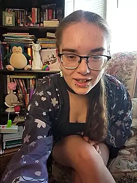 Snapshot of Izzy_Hellbourne chatting on May 2026 05:43:01 PM Izzy Hellbourne online show from May 2026 05:43:01 PM