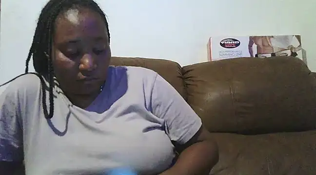 Snapshot of ebonytitts4u chatting on March 2025 06:45:01 PM ebonytitts4u online show from March 2025 06:45:01 PM