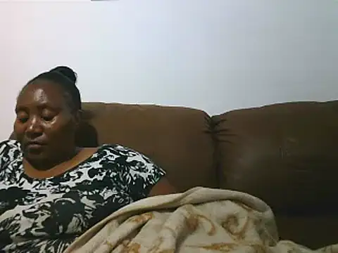 Snapshot of ebonytitts4u chatting on February 2026 08:04:02 PM ebonytitts4u online show from February 2026 08:04:02 PM