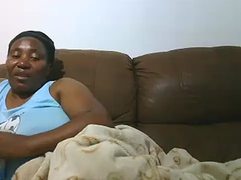 Snapshot of ebonytitts4u chatting on February 2026 07:45:01 PM ebonytitts4u online show from February 2026 07:45:01 PM