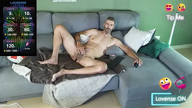 dilancock49 online show from June 2026 11:37:02 AM