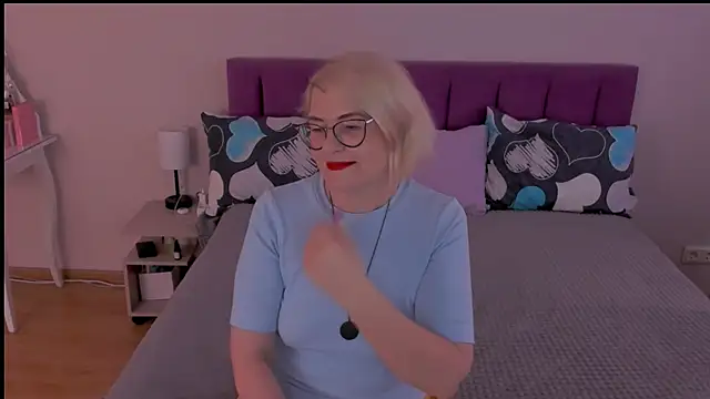 sabrinamacmarren online show from February 2025 07:11:01 AM