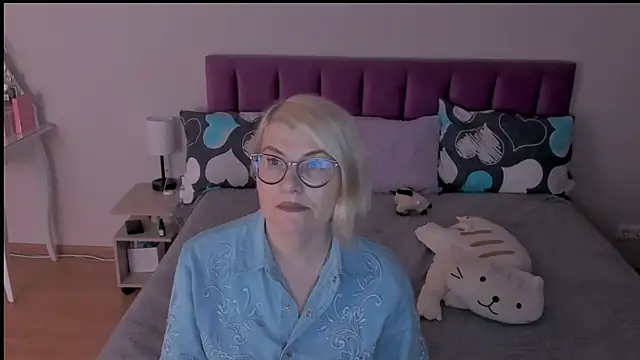 sabrinamacmarren online show from February 2025 03:51:02 PM