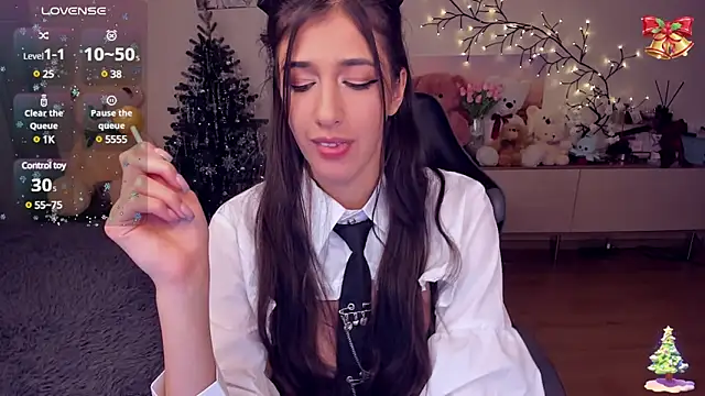 Snapshot of MiaSilkX chatting on December 2024 06:09:02 PM MiaSilkX online show from December 2024 06:09:02 PM