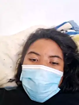 Snapshot of Artinah22 chatting on March 2026 01:15:01 PM Artinah22 online show from March 2026 01:15:01 PM