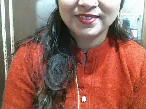 Snapshot of UrsMansi chatting on December 2024 03:30:01 AM UrsMansi online show from December 2024 03:30:01 AM