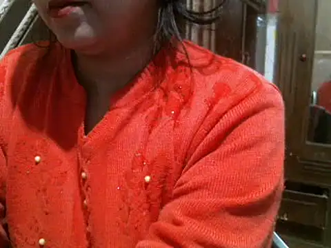 Snapshot of UrsMansi chatting on January 2025 04:49:01 AM UrsMansi online show from January 2025 04:49:01 AM