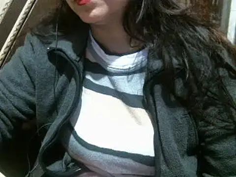 Snapshot of UrsMansi chatting on January 2025 05:11:01 AM UrsMansi online show from January 2025 05:11:01 AM