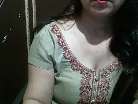 Snapshot of UrsMansi chatting on October 2025 03:28:02 AM UrsMansi online show from October 2025 03:28:02 AM