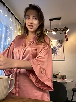 MariiD online show from December 2024 11:23:02 AM