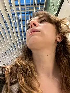 MariiD online show from December 2024 07:12:01 AM