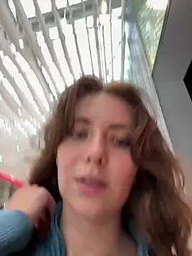 MariiD online show from February 2025 10:04:02 AM