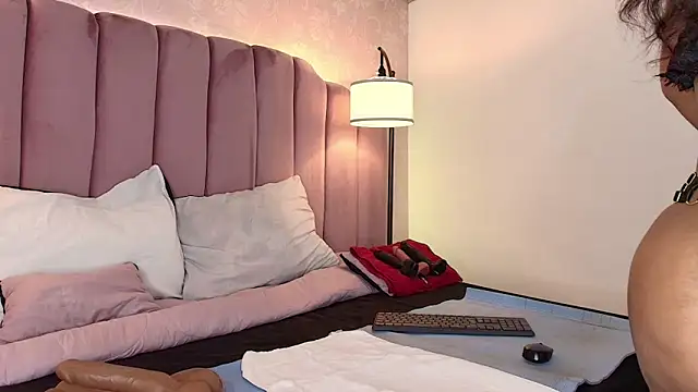 HallyBans online show from February 2026 01:48:02 PM