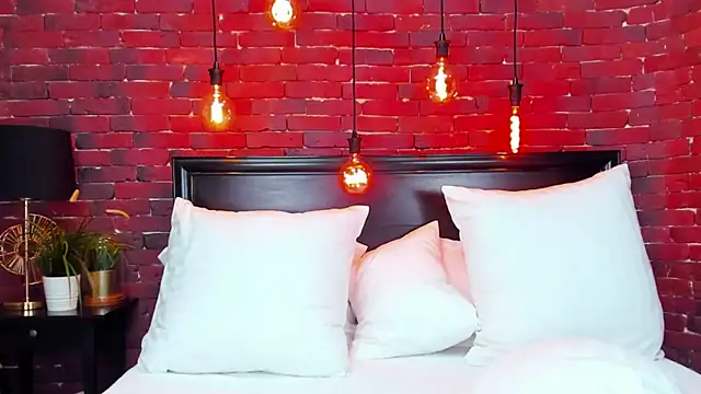 Snapshot of ChristynaRoss chatting on January 2025 08:26:01 PM ChristynaRoss online show from January 2025 08:26:01 PM