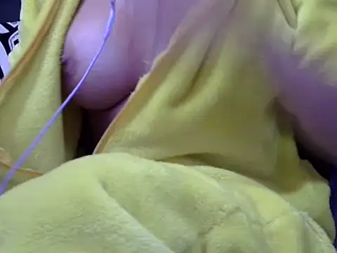 Snapshot of pamelasophia19 chatting on February 2025 04:26:01 PM pamelasophia19 online show from February 2025 04:26:01 PM