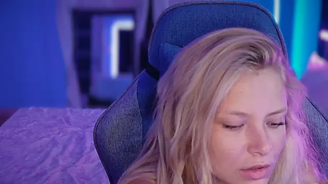 AnastasiaAniess online show from July 2026 06:53:01 PM