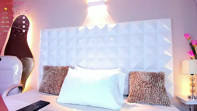 Snapshot of myax_evans chatting on January 2025 11:43:01 AM myax evans online show from January 2025 11:43:01 AM