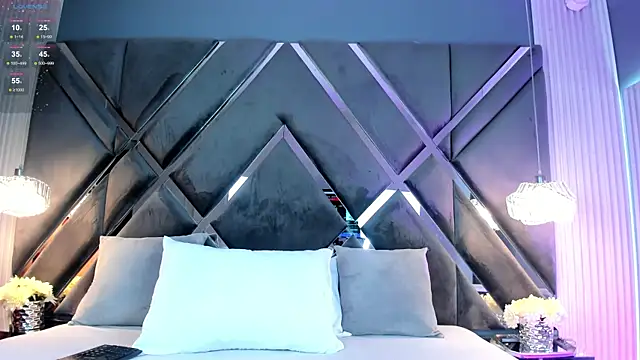 Snapshot of myax_evans chatting on October 2025 11:43:02 AM myax evans online show from October 2025 11:43:02 AM