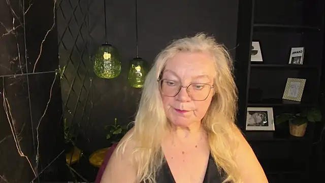 NataliMellow online show from October 2025 01:20:02 PM