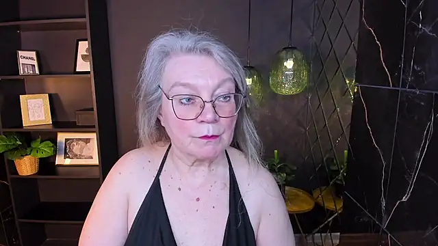 Snapshot of NataliMellow chatting on April 2026 01:17:02 PM NataliMellow online show from April 2026 01:17:02 PM